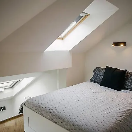 Daire Huge 3-bed Duplex W Sauna, Jacuzzi, Terrace & Ac
