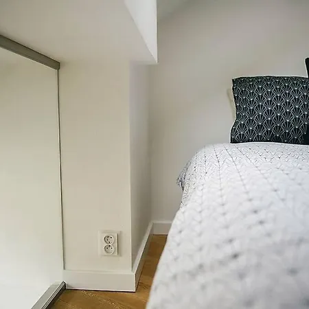 Daire Huge 3-bed Duplex W Sauna, Jacuzzi, Terrace & Ac