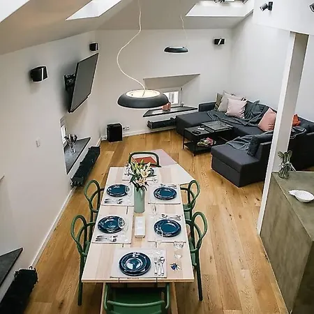 Huge 3-bed Duplex W Sauna, Jacuzzi, Terrace & Ac Daire *